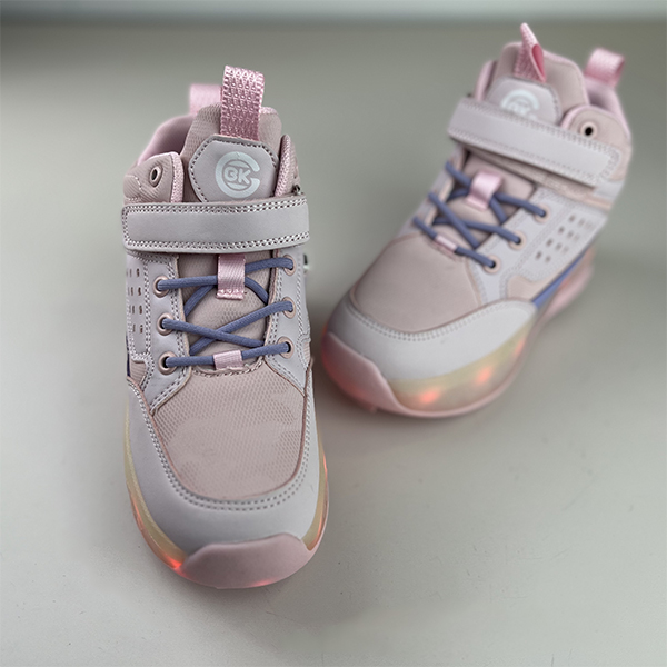 تصویر  کتونی اسکیتی پسرانه خارجی بی کی جی کیدز مدل 25670/2 ازسایز 30 تا39