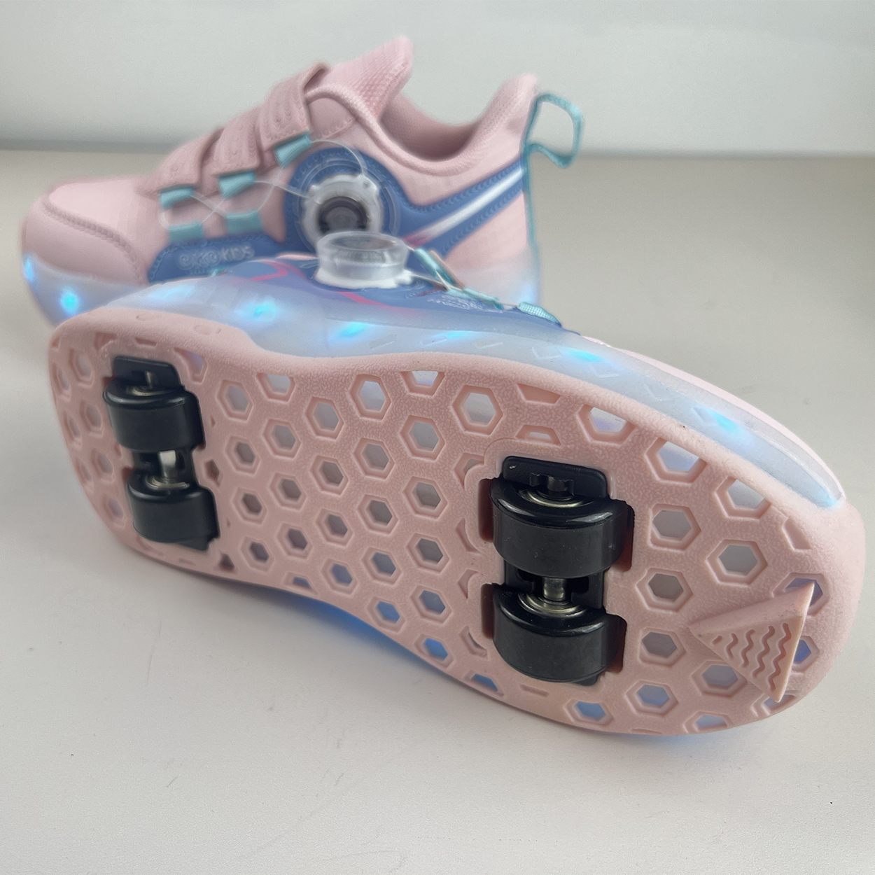 تصویر  کتونی اسکیتی پسرانه خارجی بی کی جی کیدز مدل 25369/2-B11 ازسایز 30 تا39