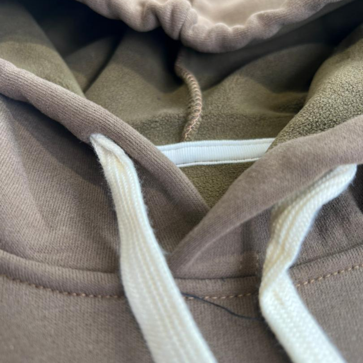 تصویر  هودی پسرانه دورس مدل AR از10 تا 19سال